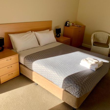 Settlers Hotel ヨーク エクステリア 写真