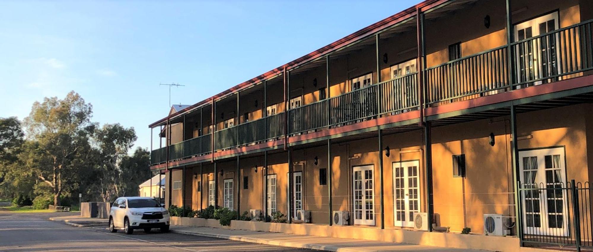 Settlers Hotel ヨーク エクステリア 写真